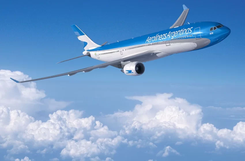  Aerolíneas Argentinas lanzará una tarifa nocturna promocional con pasajes desde $20.000: ¿cuáles serán los destinos?