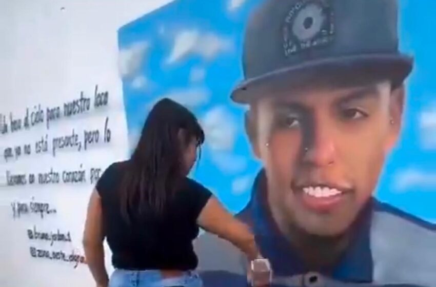  Indignación en el conurbano bonaerense: Honran a motochorros abatidos con mural, tiros y alcohol