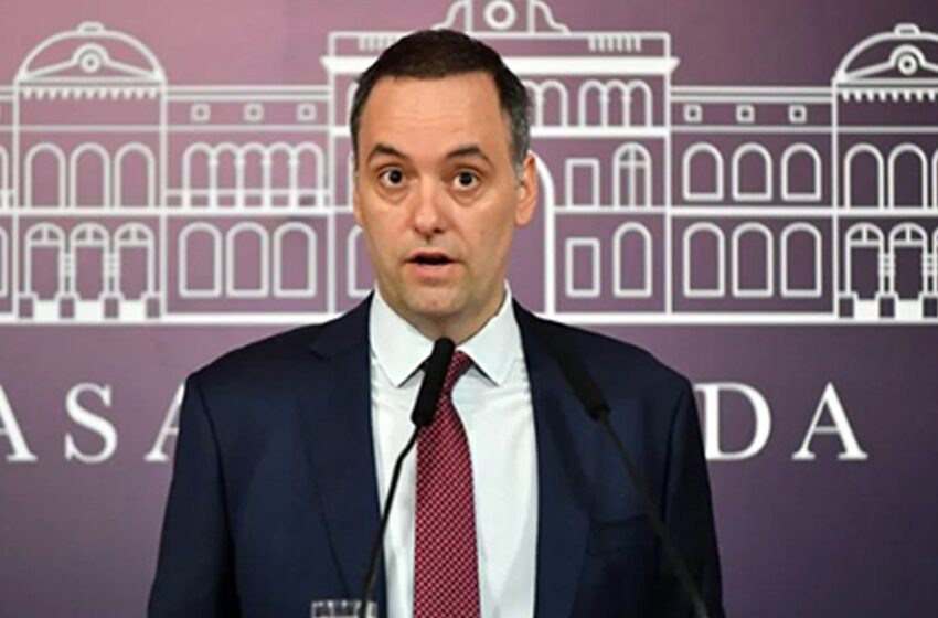  El Gobierno prohíbe tratamientos de género en menores de 18 y endurece normativas en cárceles